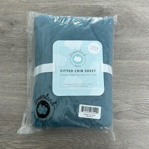Dreamland Baby Fitted Crib Sheet